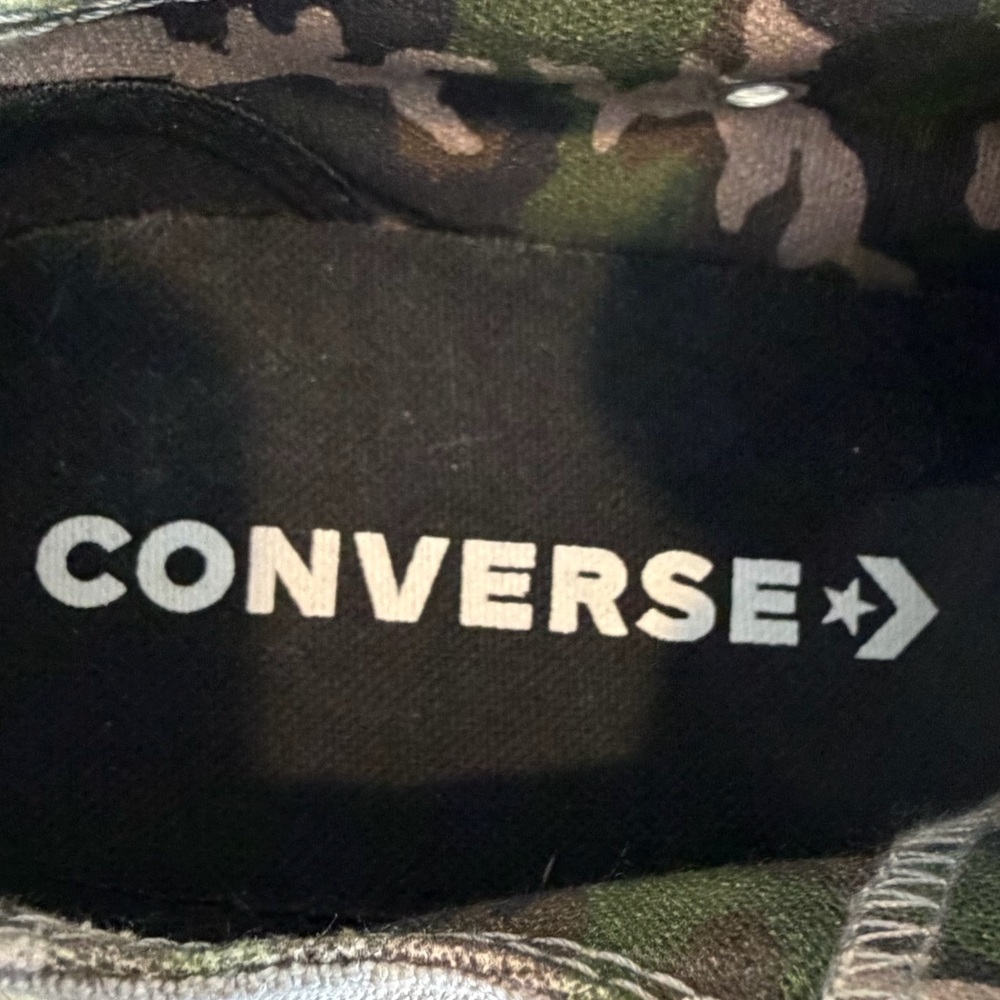 Converse Gray Slip-On Sneakers- Size 7 - Picture 8 of 8